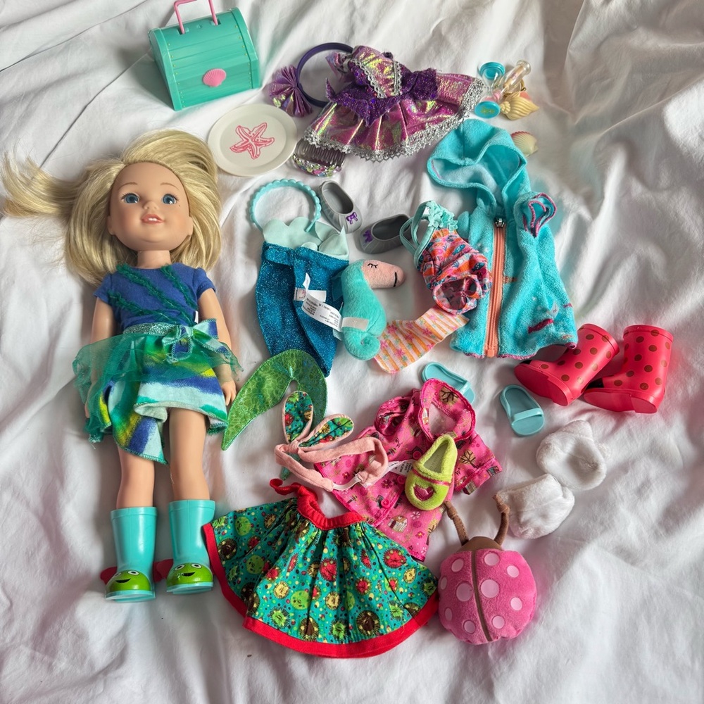 American Girl Wellie Wishers Doll with Outfits and Accessories Lot